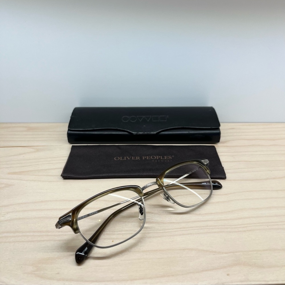 Oliver Peoples Eyeglasses with Case
